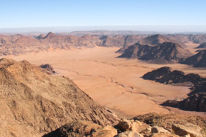 Wadi Rum: Mountain Hike with Lunch & Scenic Valley Tour - Guides, flexibility, and why this company style feels personal